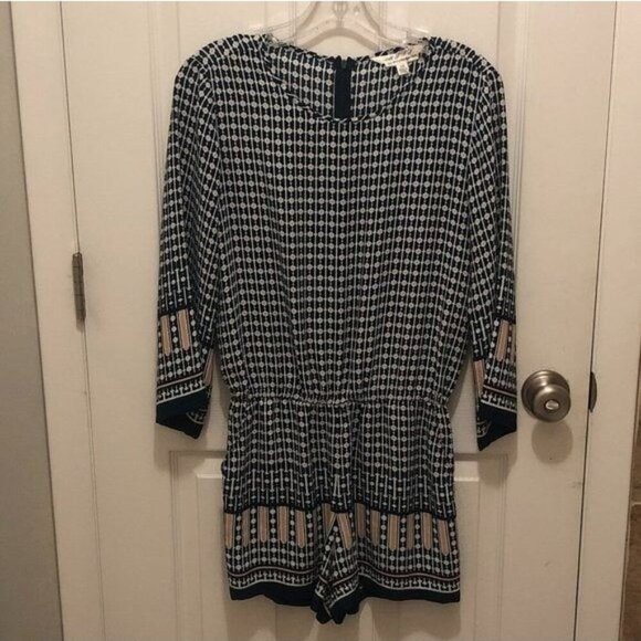 Max Studio Specialty Products (MSSP) Chic Abstract Floral Romper - Picture 2 of 7